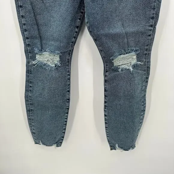 GOOD AMERICAN NWT Good Waist Crop Denim Jean in Blue799 // 14 - Picture 11 of 15